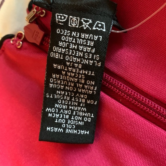 Vintage 90’s Style Pink Stretch Pleated Dress - Picture 6 of 8